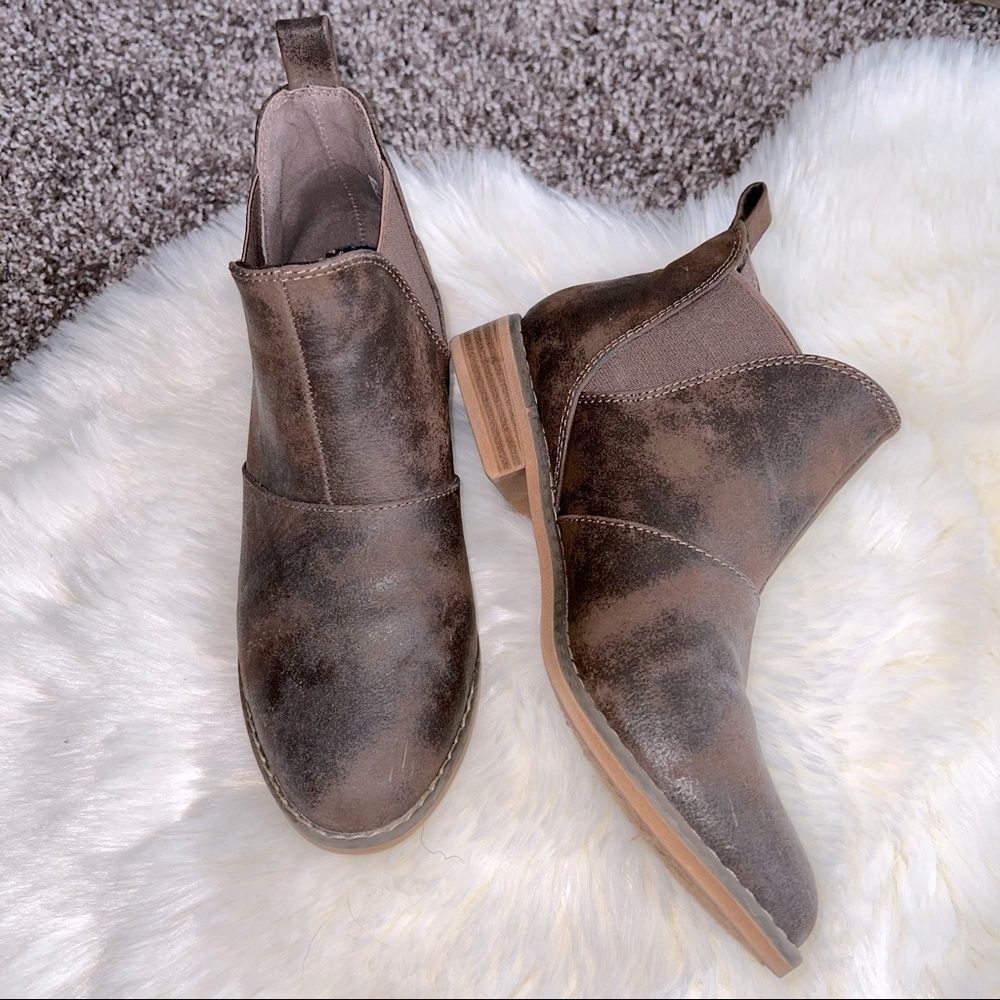 ☾ ROCKET DOG rustic booties